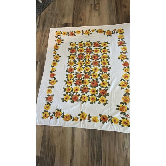 Vintage 70's White Yellow Floral Terry Cloth Tablecloth Towel - Picture 1 of 4